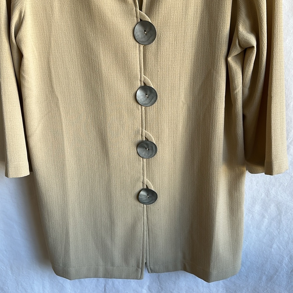 Draper’s & Damon’s long tan jacket with large button front, size M - Picture 3 of 10